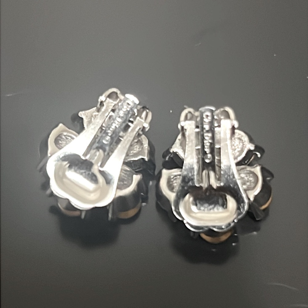 New Auth. Dior Flower Earrings - Picture 2 of 2